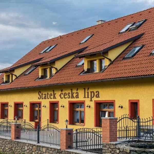 Statek česká lípa Myslovice，位于Neurazy的酒店