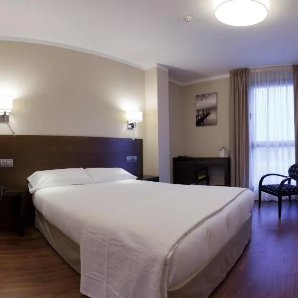 里奥霍特加酒店，位于Tudela de Duero的酒店