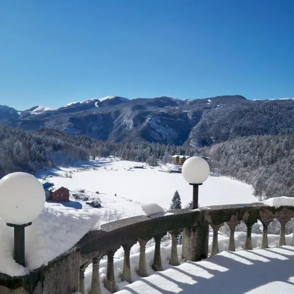 阿斯托里亚格兰酒店，位于拉瓦罗内的酒店