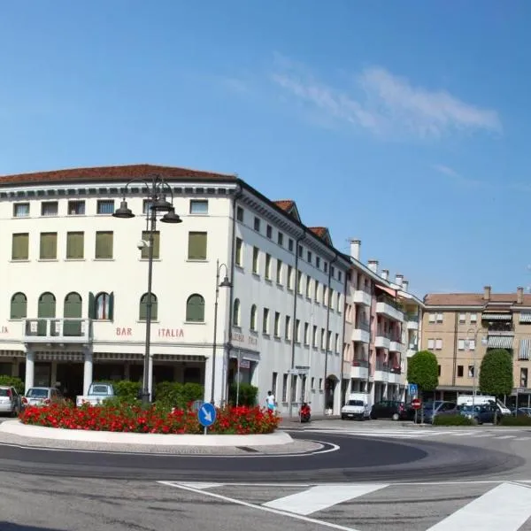 Albergo Italia，位于莫纳斯蒂耶尔迪特雷维索的酒店