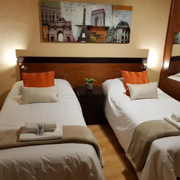 萨里亚水之客房旅馆，位于Paramo的酒店
