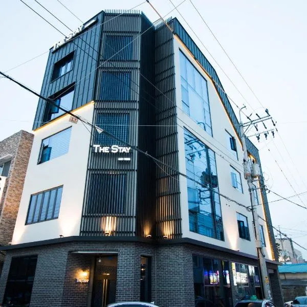 Yeosu Thestay Hostel，位于Yŏsu的酒店