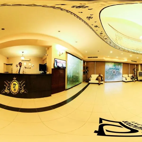 皇冠假日酒店，位于卡拉奇的酒店