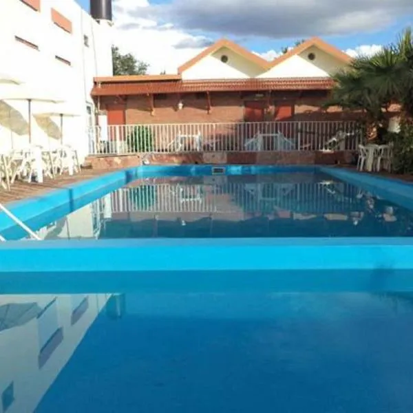 Hotel Car Mar，位于米娜克拉韦罗的酒店