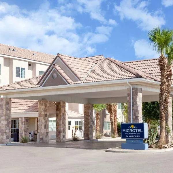 韦尔顿温德姆麦克罗特尔套房酒店，位于Wellton的酒店