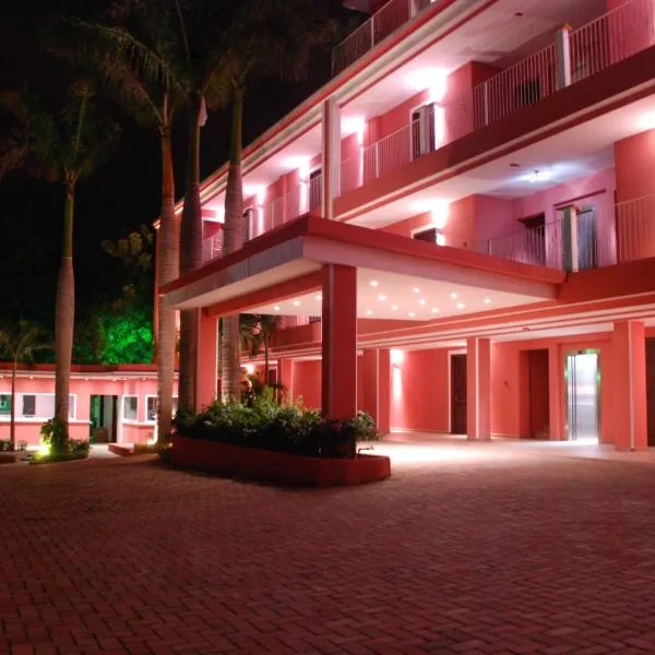 RDG酒店，位于Esquipulas的酒店