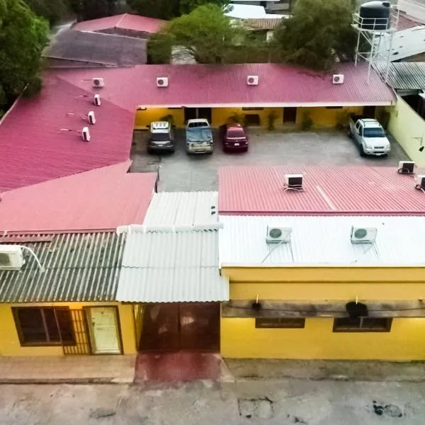 Mados Hotel Tamarindo，位于Choluteca的酒店