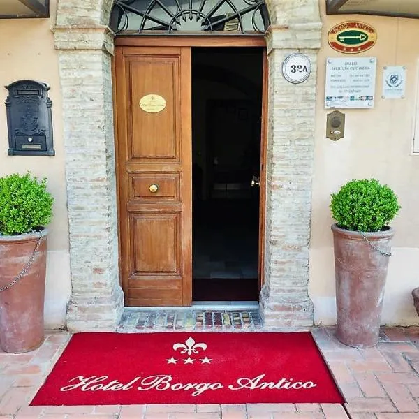 博尔戈安蒂科酒店，位于Cerreto dʼEsi的酒店