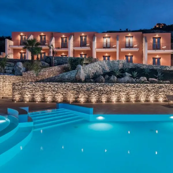 Hotel Parco Degli Aromi Resort & SPA，位于Crocevie的酒店