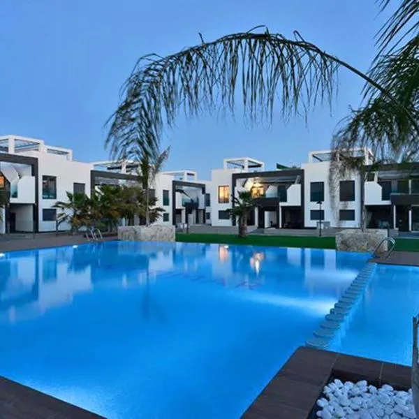 Apartment OasisBeach La Zenia，位于奥里韦拉海滩的酒店