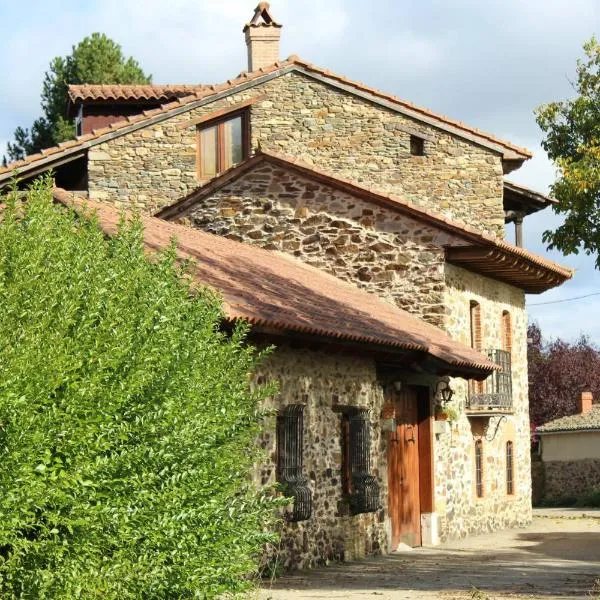 La Forqueta y El Fontanal，位于Santa María de Ordás的酒店