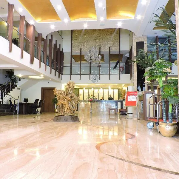 Hotel Devashish Haldwani，位于哈尔德瓦尼的酒店