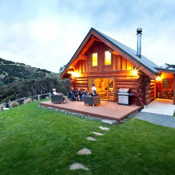 Cascade Creek Retreat - near Dunedin，位于Taieri Mouth的酒店