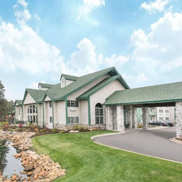 Baymont by Wyndham Baxter/Brainerd Area，位于Lake Shore的酒店