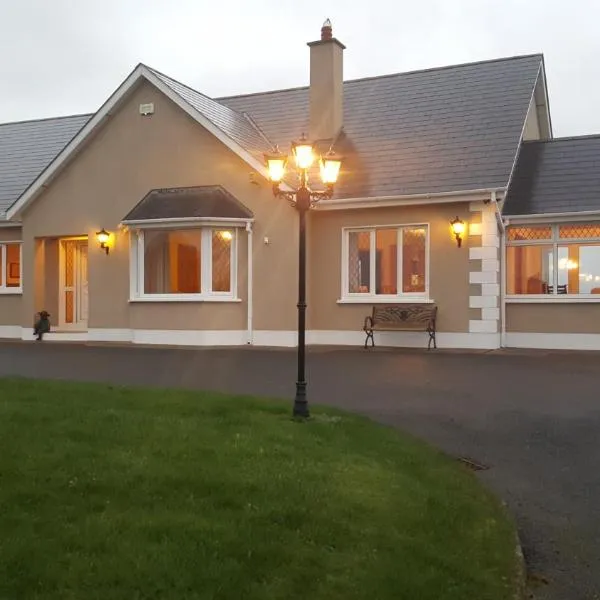 Large Luxury House，位于Ballyell的酒店