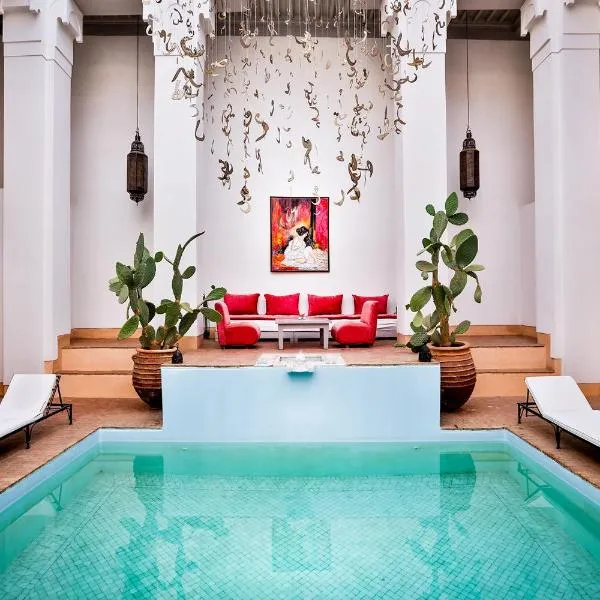奥杰泽瑞Spa摩洛哥传统庭院住宅，位于马拉喀什的酒店