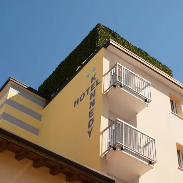 Hotel Kennedy，位于卡奥莱的酒店