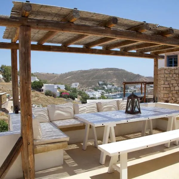 Luxury house in the island of Patmos，位于Grikos的酒店