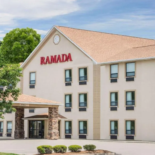 Ramada by Wyndham Strasburg Dover，位于新费城的酒店