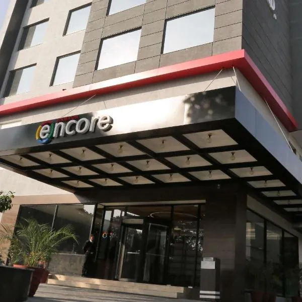 Ramada Encore Jalandhar，位于Kartārpur的酒店