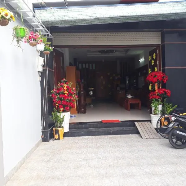 Hostel Ngọc Liên，位于Ðông Mỹ (2)的酒店