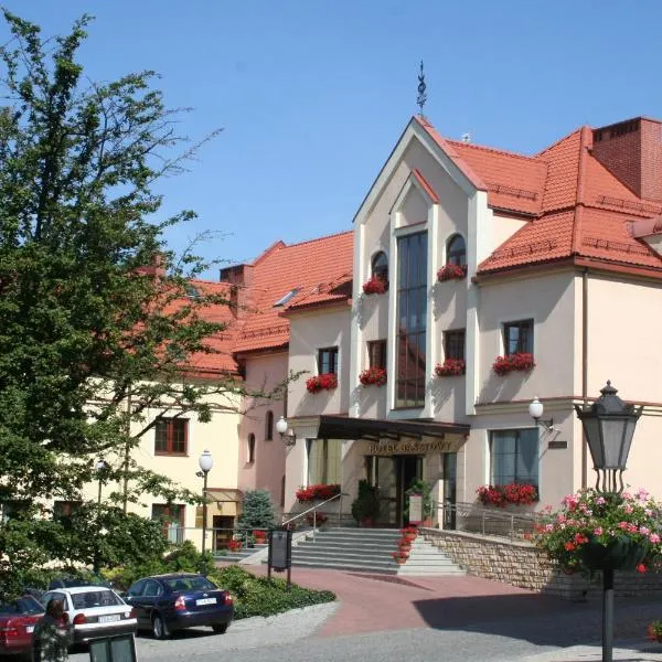 巴茨托维酒店，位于Dwikozy的酒店