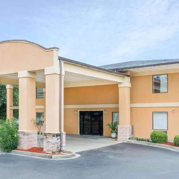 Days Inn by Wyndham Blythewood North Columbia，位于布莱德武德的酒店