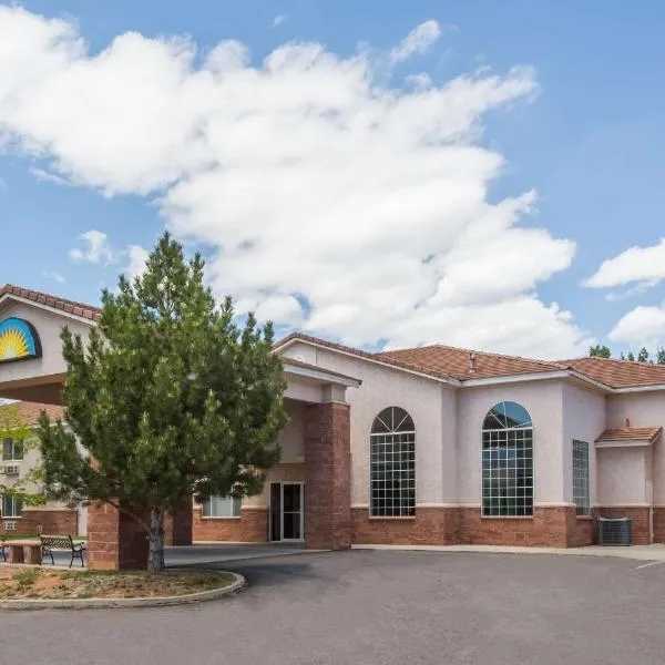 Days Inn by Wyndham Capitol Reef，位于Lyman的酒店