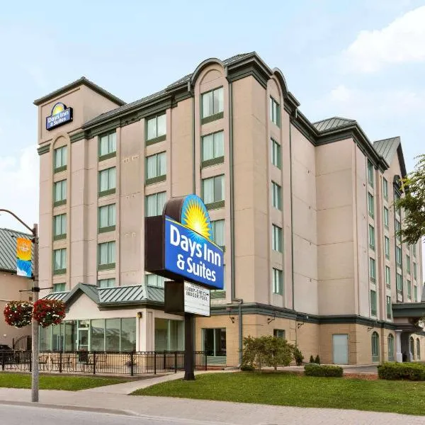 Days by Wyndham Niagara Falls Centre St. By the Falls，位于尼亚加拉瀑布的酒店