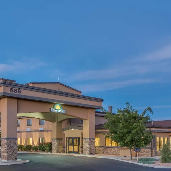 Days Inn by Wyndham Chino Valley，位于普雷斯科特山谷的酒店