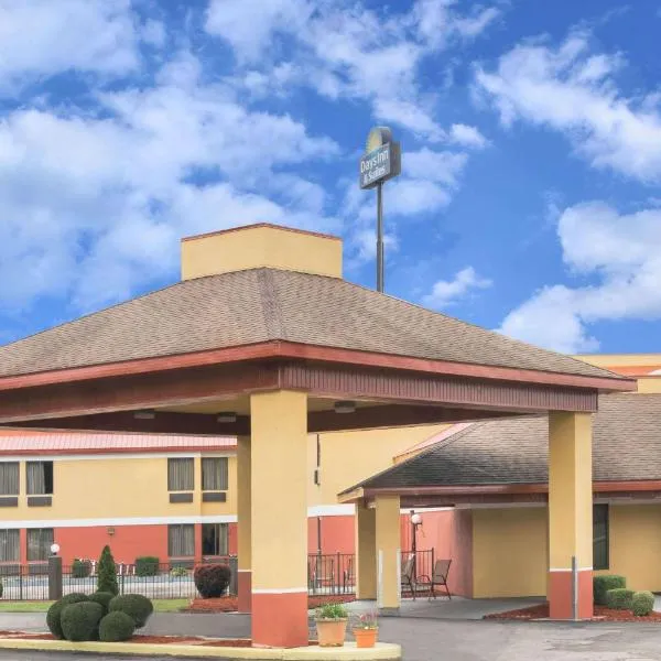 卡西戴斯酒店及套房，位于Casey的酒店