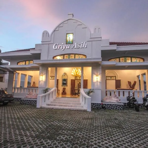 格里亚阿西旅馆，位于Timuran的酒店