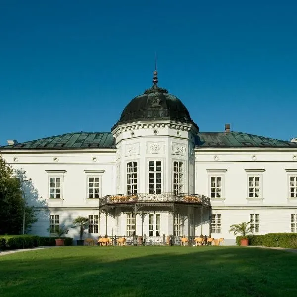 Park Hotel Tartuf，位于Mlyňany的酒店