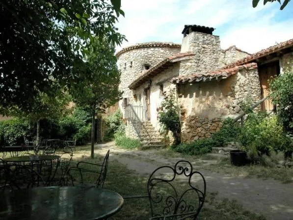 拉维拉之家乡村酒店，位于Blacos的酒店