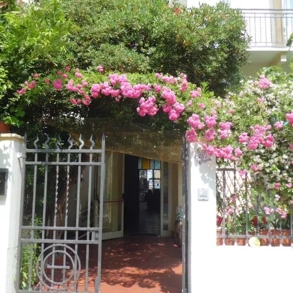 摩根娜别墅酒店，位于Quiesa的酒店