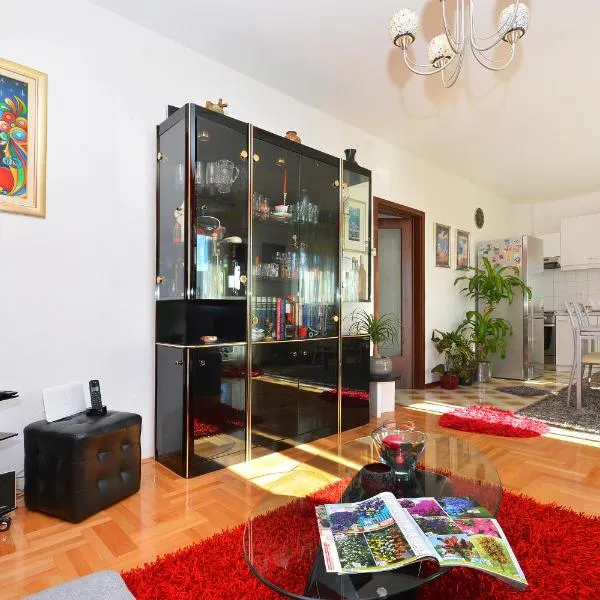 Artsy Apartment，位于克利斯的酒店