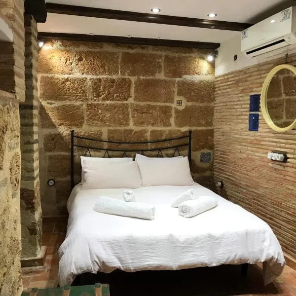 No1 CasaTosca Javea, Pequeña Habitación con baño en el Centro del Casco Antiguo，位于哈维亚的酒店