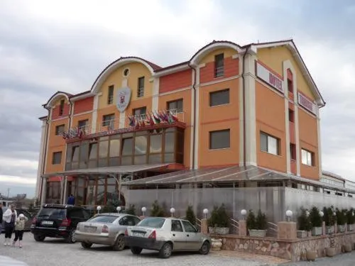 运输酒店，位于Cordău的酒店