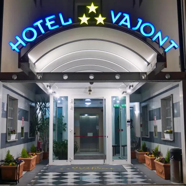 hotel Vajont，位于Tramonti di Sotto的酒店