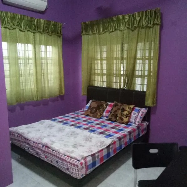 Syahril homestay，位于Kampong Sura Tengah的酒店