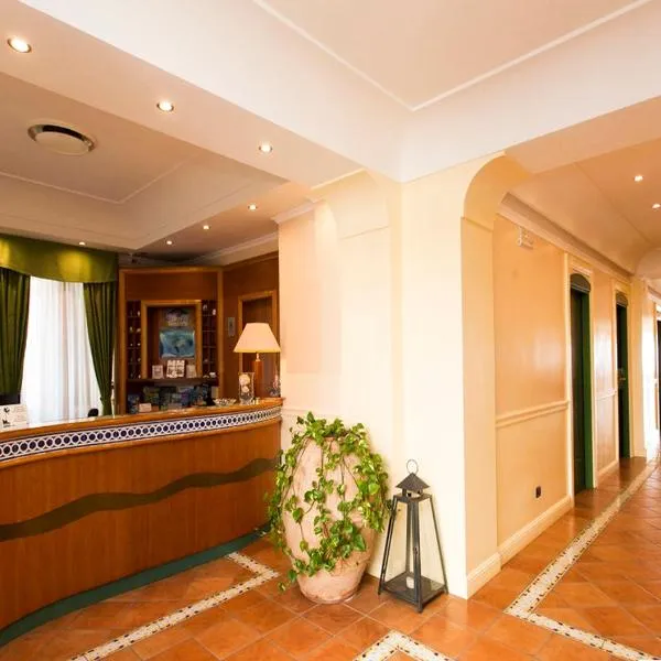 贝斯特韦斯特拉康基利亚酒店，位于San Nicola的酒店
