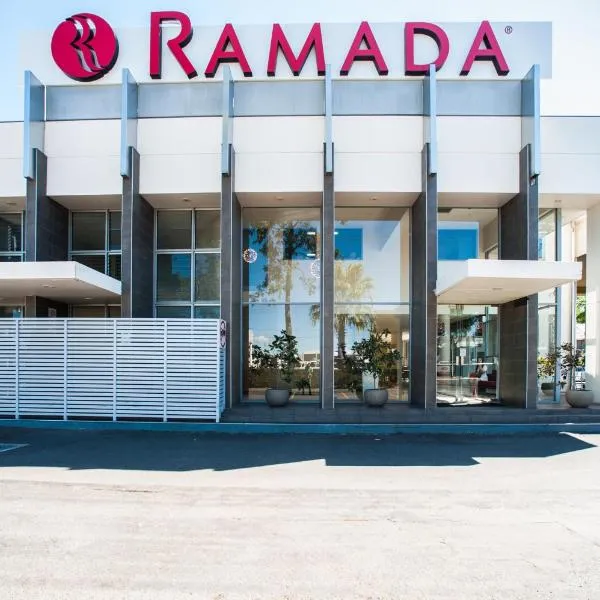 Ramada Hotel & Suites by Wyndham Cabramatta，位于Cabramatta的酒店