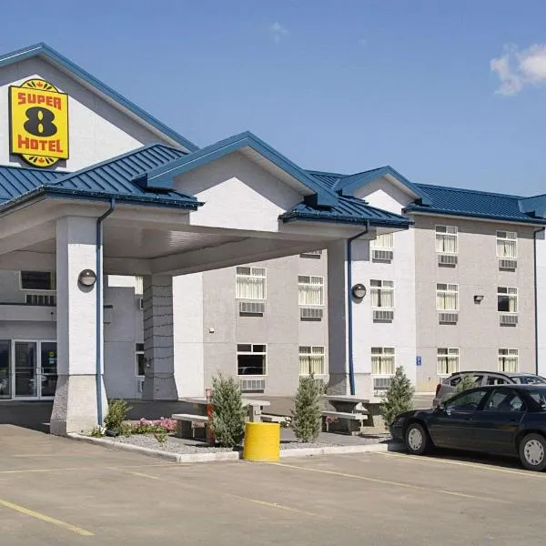 萨斯喀彻温堡速8酒店，位于萨斯喀彻温堡的酒店