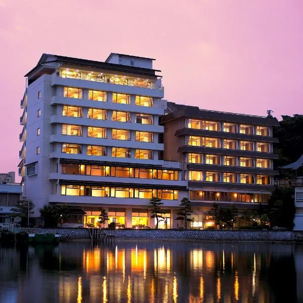 Sansuikan Kinryu，位于Maisaka的酒店