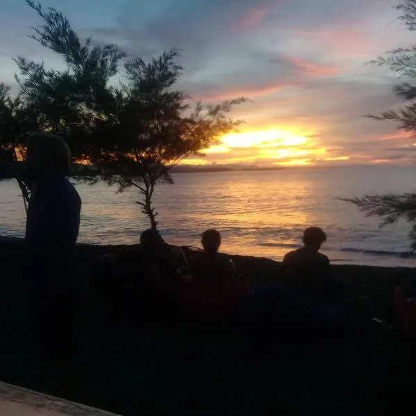 Lombok Sunset Hideaway，位于Gerung的酒店