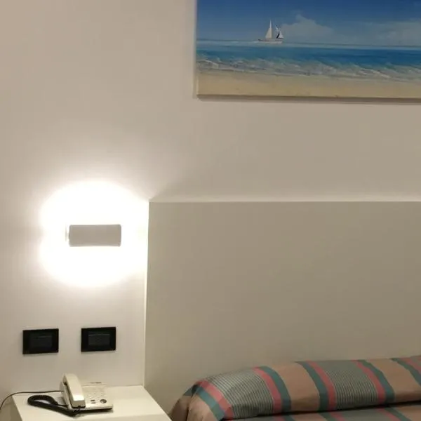 Hotel Bahamas，位于Giglio Castello的酒店