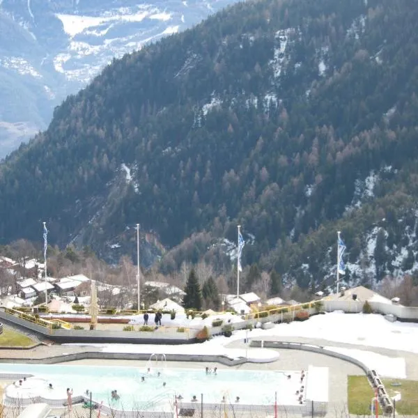 appartement dans le centre thermal les Sources Ovronnaz，位于奥瓦伦纳茨的酒店