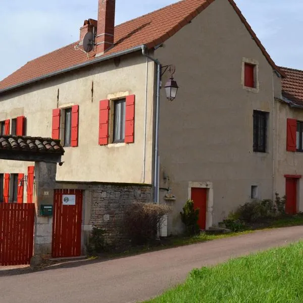 曼西拉佛耶住宿加早餐旅馆，位于La Chapelle-de-Bragny的酒店