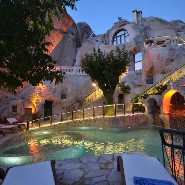 Cappadocia Gamirasu Cave Hotel，位于Kaymaklı的酒店