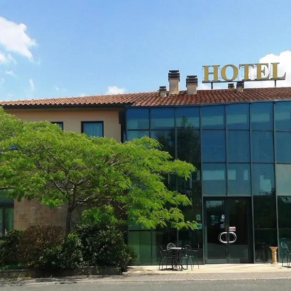赛米芳堤酒店，位于巴尔贝里诺瓦尔德尔萨的酒店